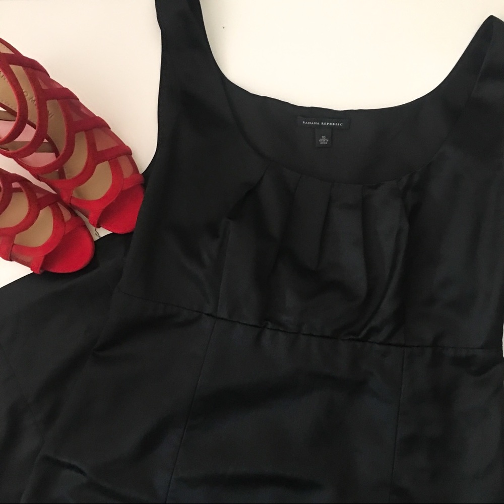 Banana Republic Silk Blend Sleeveless Sheath Dress